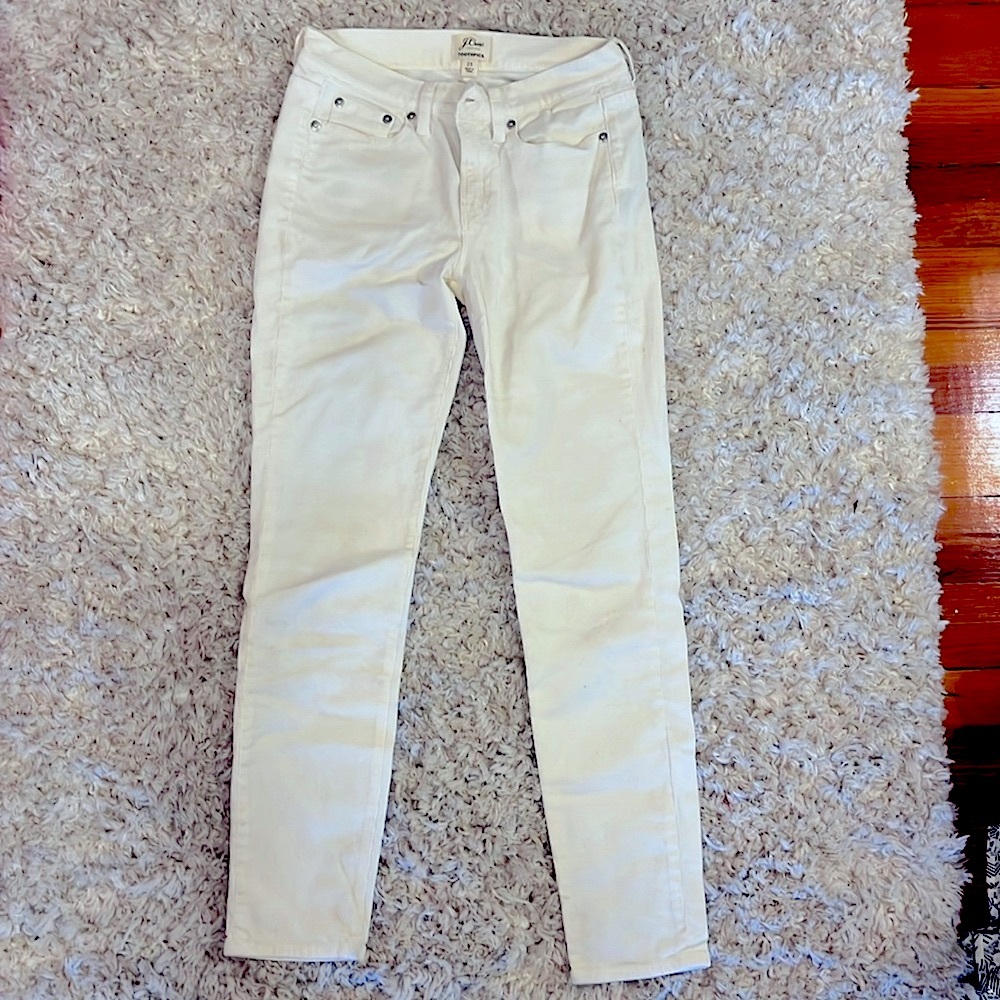 White corduroy toothpick pants